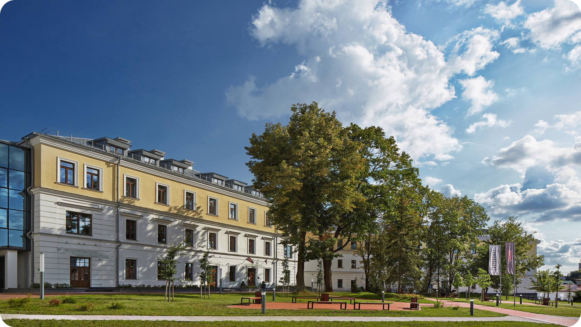 The Basilian Minsk, Curio Collection by Hilton.png